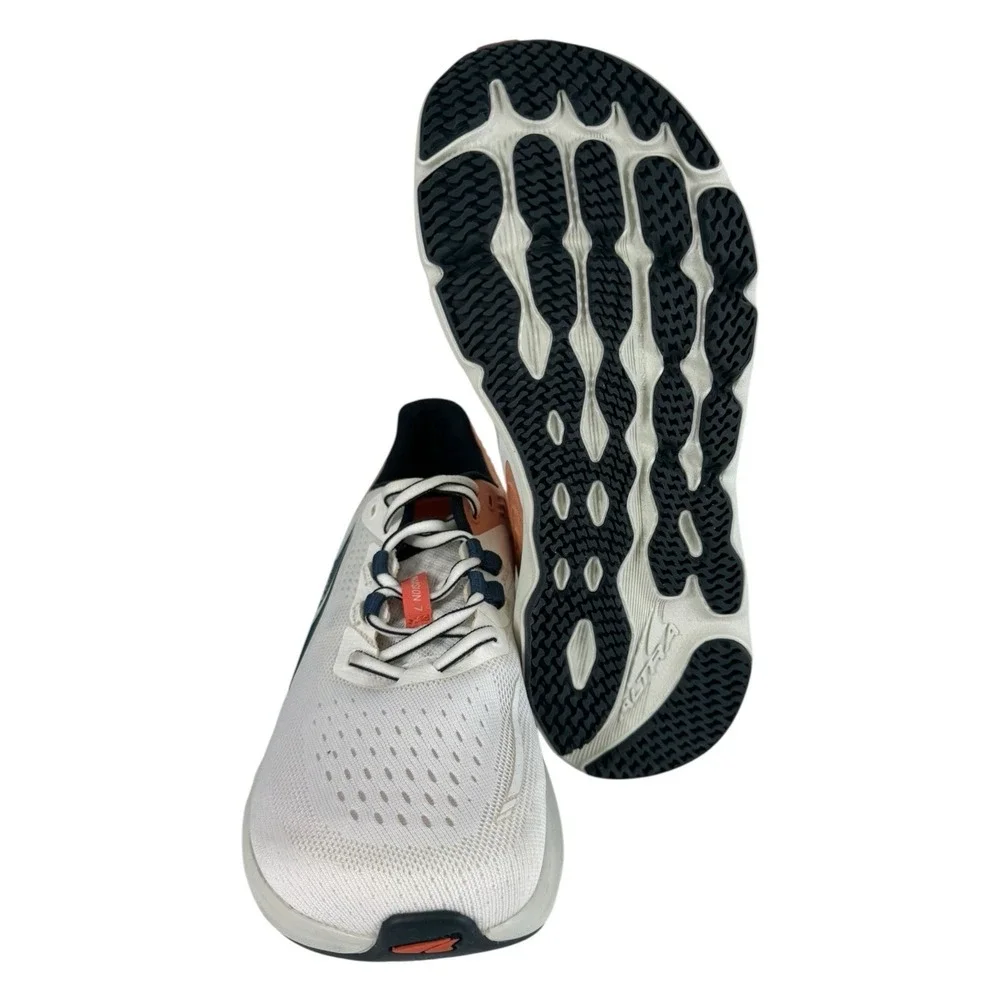 Altra Provision 7 Women Size 8.5 No Box